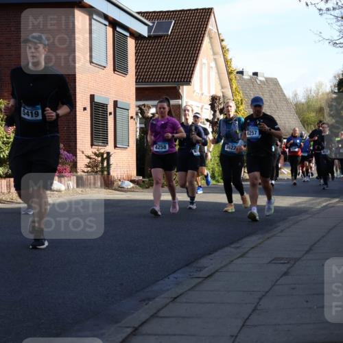 12.04.2026 - 45. Internationalen Wilhelmsburger Insellauf Yannick Fuchs http://msf.ph/oto/9475641 12.04.2026 09:02:04 Laufen 5419, 4258, 3622, 4257 meine-sportfotos.de
