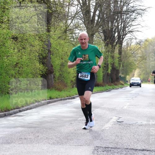 12.04.2026 - 45. Internationalen Wilhelmsburger Insellauf Yannick Fuchs http://msf.ph/oto/9475650 12.04.2026 10:09:13 Laufen 3682, 4475 meine-sportfotos.de