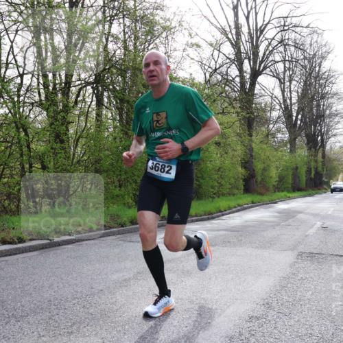 12.04.2026 - 45. Internationalen Wilhelmsburger Insellauf Yannick Fuchs http://msf.ph/oto/9475669 12.04.2026 10:09:14 Laufen 3682 meine-sportfotos.de