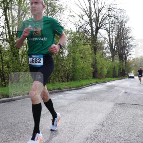 12.04.2026 - 45. Internationalen Wilhelmsburger Insellauf Yannick Fuchs http://msf.ph/oto/9475672 12.04.2026 10:09:14 Laufen 3682 meine-sportfotos.de