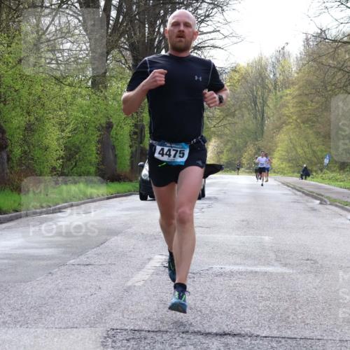 12.04.2026 - 45. Internationalen Wilhelmsburger Insellauf Yannick Fuchs http://msf.ph/oto/9475712 12.04.2026 10:09:17 Laufen 4475 meine-sportfotos.de