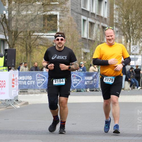 12.04.2026 - 45. Internationalen Wilhelmsburger Insellauf Strokosch-Dieckow http://msf.ph/oto/9475716 12.04.2026 13:32:11 Ziel 2184, 2079 meine-sportfotos.de