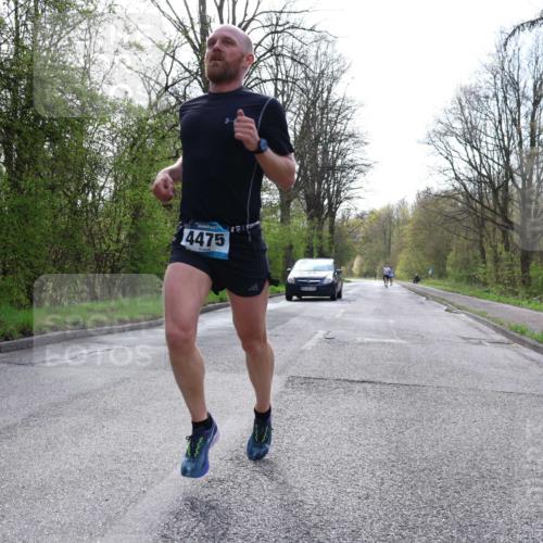 12.04.2026 - 45. Internationalen Wilhelmsburger Insellauf Yannick Fuchs http://msf.ph/oto/9475729 12.04.2026 10:09:18 Laufen 4475 meine-sportfotos.de
