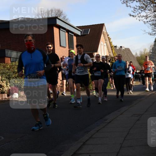 12.04.2026 - 45. Internationalen Wilhelmsburger Insellauf Yannick Fuchs http://msf.ph/oto/9475738 12.04.2026 09:02:15 Laufen 2569, 2665, 2225, 3015, 5700 meine-sportfotos.de