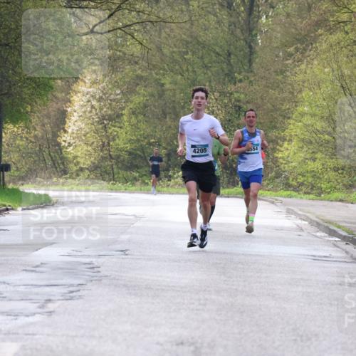 12.04.2026 - 45. Internationalen Wilhelmsburger Insellauf Yannick Fuchs http://msf.ph/oto/9475740 12.04.2026 10:09:21 Laufen 4205, 554 meine-sportfotos.de