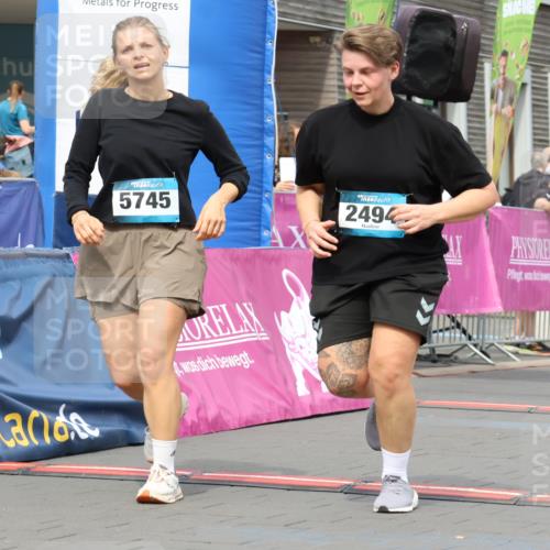 12.04.2026 - 45. Internationalen Wilhelmsburger Insellauf Strokosch-Dieckow http://msf.ph/oto/9475762 12.04.2026 13:31:45 Ziel 5745, 2494 meine-sportfotos.de