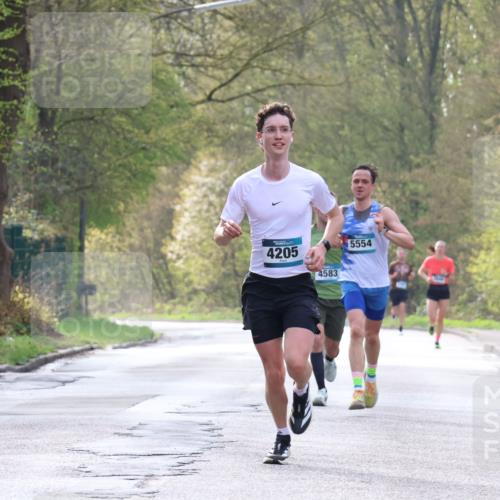 12.04.2026 - 45. Internationalen Wilhelmsburger Insellauf Yannick Fuchs http://msf.ph/oto/9475773 12.04.2026 10:09:25 Laufen 4205, 4583, 5554 meine-sportfotos.de