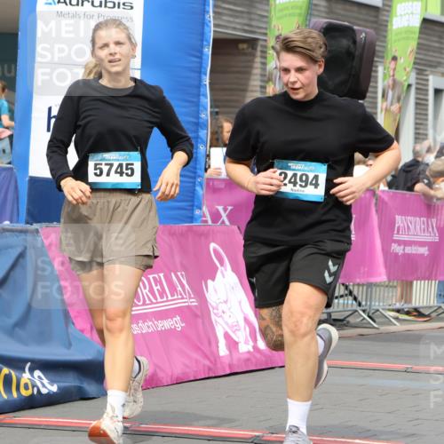 12.04.2026 - 45. Internationalen Wilhelmsburger Insellauf Strokosch-Dieckow http://msf.ph/oto/9475778 12.04.2026 13:31:45 Ziel 5745, 2494 meine-sportfotos.de