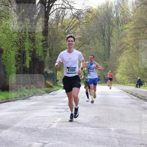 12.04.2026 - 45. Internationalen Wilhelmsburger Insellauf Yannick Fuchs http://msf.ph/oto/9475808 12.04.2026 10:09:27 Laufen 4205, 5554 meine-sportfotos.de