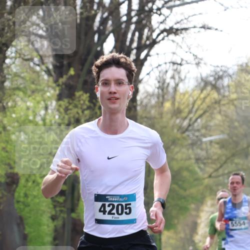 12.04.2026 - 45. Internationalen Wilhelmsburger Insellauf Yannick Fuchs http://msf.ph/oto/9475826 12.04.2026 10:09:29 Laufen 45, 4205, 5554 meine-sportfotos.de