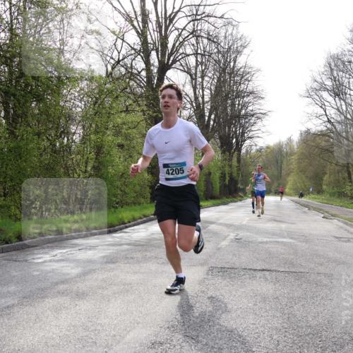 12.04.2026 - 45. Internationalen Wilhelmsburger Insellauf Yannick Fuchs http://msf.ph/oto/9475840 12.04.2026 10:09:30 Laufen 4205 meine-sportfotos.de