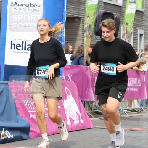 12.04.2026 - 45. Internationalen Wilhelmsburger Insellauf Strokosch-Dieckow http://msf.ph/oto/9475843 12.04.2026 13:31:45 Ziel 5745, 2494 meine-sportfotos.de
