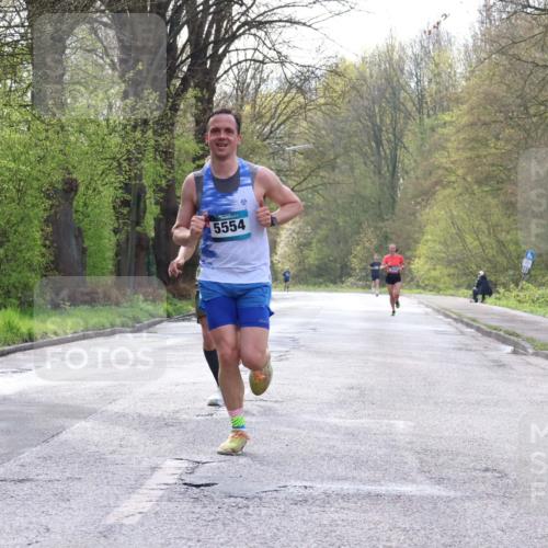 12.04.2026 - 45. Internationalen Wilhelmsburger Insellauf Yannick Fuchs http://msf.ph/oto/9475856 12.04.2026 10:09:32 Laufen 5554 meine-sportfotos.de