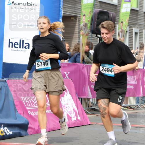 12.04.2026 - 45. Internationalen Wilhelmsburger Insellauf Strokosch-Dieckow http://msf.ph/oto/9475862 12.04.2026 13:31:45 Ziel 5745, 2494 meine-sportfotos.de