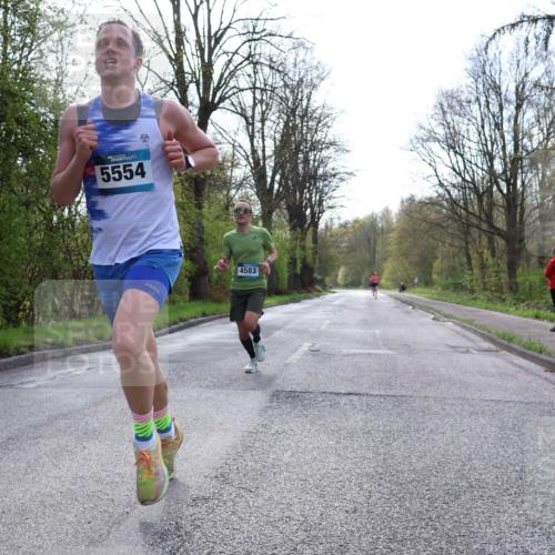 12.04.2026 - 45. Internationalen Wilhelmsburger Insellauf Yannick Fuchs http://msf.ph/oto/9475890 12.04.2026 10:09:34 Laufen 5554, 4583 meine-sportfotos.de