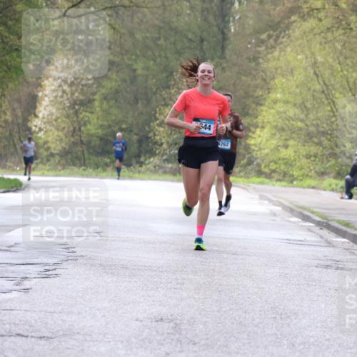 12.04.2026 - 45. Internationalen Wilhelmsburger Insellauf Yannick Fuchs http://msf.ph/oto/9475920 12.04.2026 10:09:37 Laufen 344, 262, 41 meine-sportfotos.de
