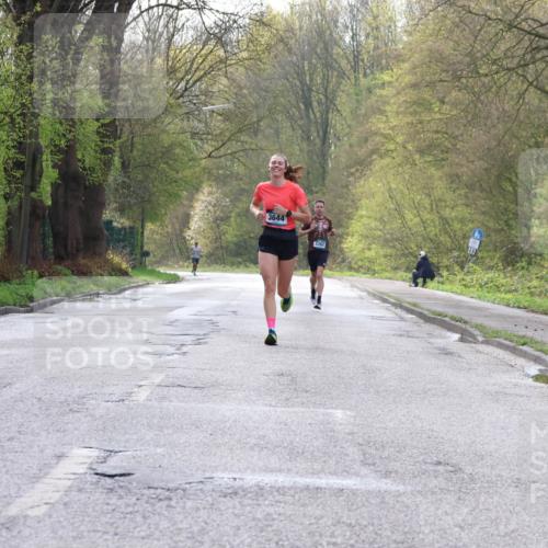 12.04.2026 - 45. Internationalen Wilhelmsburger Insellauf Yannick Fuchs http://msf.ph/oto/9475946 12.04.2026 10:09:40 Laufen 3644, 3262 meine-sportfotos.de