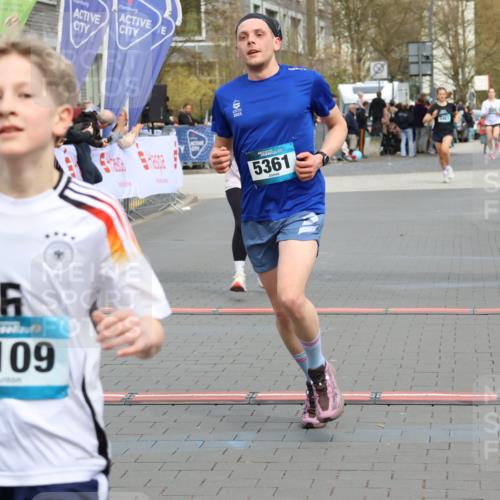 12.04.2026 - 45. Internationalen Wilhelmsburger Insellauf Strokosch-Dieckow http://msf.ph/oto/9475971 12.04.2026 12:56:06 Ziel 5109, 5361, 4811, 4728 meine-sportfotos.de