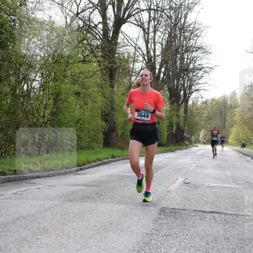 12.04.2026 - 45. Internationalen Wilhelmsburger Insellauf Yannick Fuchs http://msf.ph/oto/9476000 12.04.2026 10:09:44 Laufen 3644 meine-sportfotos.de