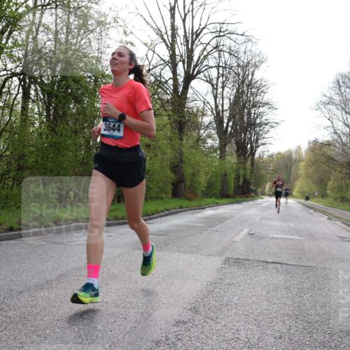 12.04.2026 - 45. Internationalen Wilhelmsburger Insellauf Yannick Fuchs http://msf.ph/oto/9476013 12.04.2026 10:09:45 Laufen 3644 meine-sportfotos.de