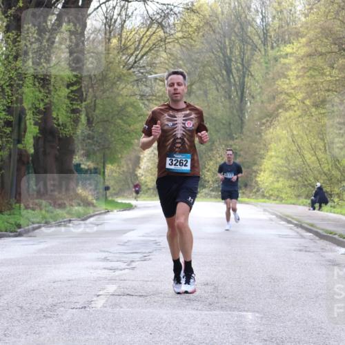 12.04.2026 - 45. Internationalen Wilhelmsburger Insellauf Yannick Fuchs http://msf.ph/oto/9476015 12.04.2026 10:09:46 Laufen 3262 meine-sportfotos.de