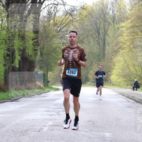 12.04.2026 - 45. Internationalen Wilhelmsburger Insellauf Yannick Fuchs http://msf.ph/oto/9476020 12.04.2026 10:09:47 Laufen 3262, 4117 meine-sportfotos.de