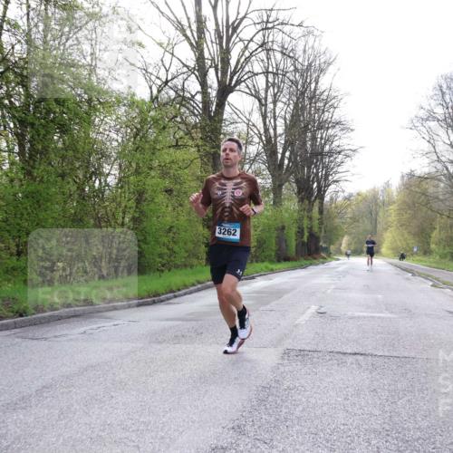 12.04.2026 - 45. Internationalen Wilhelmsburger Insellauf Yannick Fuchs http://msf.ph/oto/9476053 12.04.2026 10:09:49 Laufen 3262 meine-sportfotos.de