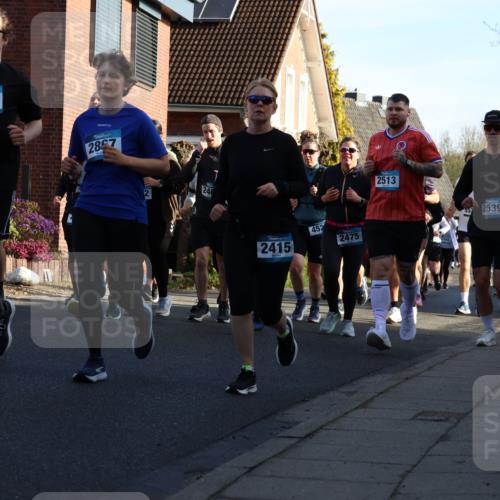 12.04.2026 - 45. Internationalen Wilhelmsburger Insellauf Yannick Fuchs http://msf.ph/oto/9476055 12.04.2026 09:02:42 Laufen 2868, 2867, 246, 2415, 452, 2475, 2513, 2539, 260 meine-sportfotos.de