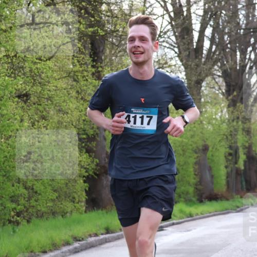 12.04.2026 - 45. Internationalen Wilhelmsburger Insellauf Yannick Fuchs http://msf.ph/oto/9476127 12.04.2026 10:09:56 Laufen 4117 meine-sportfotos.de