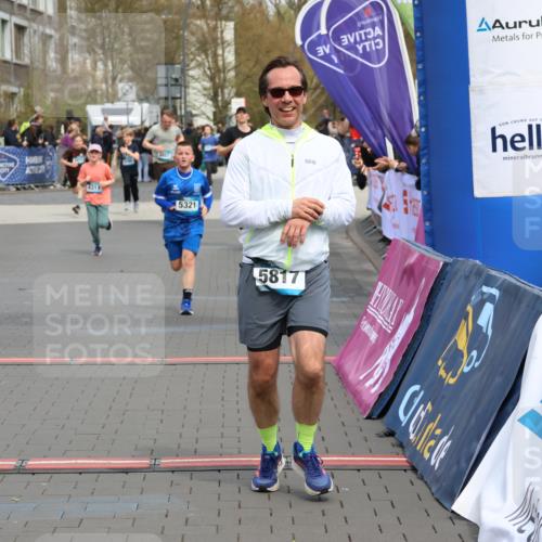 12.04.2026 - 45. Internationalen Wilhelmsburger Insellauf Strokosch-Dieckow http://msf.ph/oto/9476160 12.04.2026 12:56:17 Ziel 4459, 5817, 5321, 4311 meine-sportfotos.de