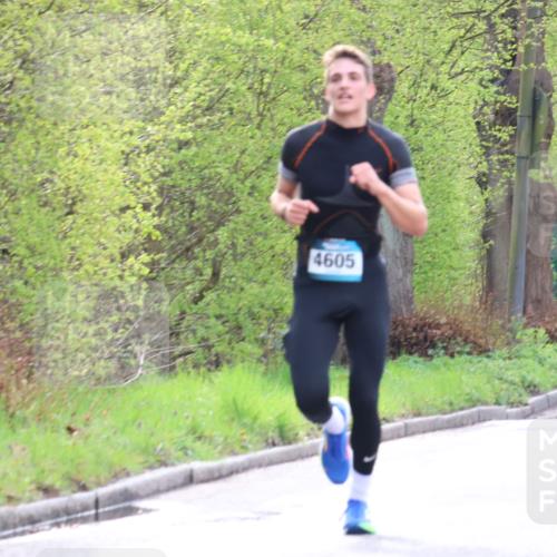 12.04.2026 - 45. Internationalen Wilhelmsburger Insellauf Yannick Fuchs http://msf.ph/oto/9476349 12.04.2026 10:10:29 Laufen 4605 meine-sportfotos.de