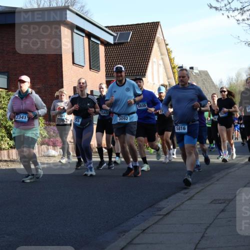 12.04.2026 - 45. Internationalen Wilhelmsburger Insellauf Yannick Fuchs http://msf.ph/oto/9476355 12.04.2026 09:03:11 Laufen 5835, 2343, 33, 2341, 2161, 155, 3092, 5816, 5948, 350, 3342 meine-sportfotos.de