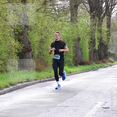 12.04.2026 - 45. Internationalen Wilhelmsburger Insellauf Yannick Fuchs http://msf.ph/oto/9476356 12.04.2026 10:10:30 Laufen 4605 meine-sportfotos.de
