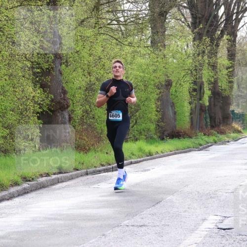 12.04.2026 - 45. Internationalen Wilhelmsburger Insellauf Yannick Fuchs http://msf.ph/oto/9476358 12.04.2026 10:10:30 Laufen 4605 meine-sportfotos.de