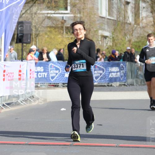 12.04.2026 - 45. Internationalen Wilhelmsburger Insellauf Strokosch-Dieckow http://msf.ph/oto/9476409 12.04.2026 11:35:15 Ziel 3371 meine-sportfotos.de