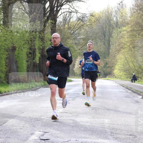 12.04.2026 - 45. Internationalen Wilhelmsburger Insellauf Yannick Fuchs http://msf.ph/oto/9476467 12.04.2026 10:10:42 Laufen 3045, 5652 meine-sportfotos.de