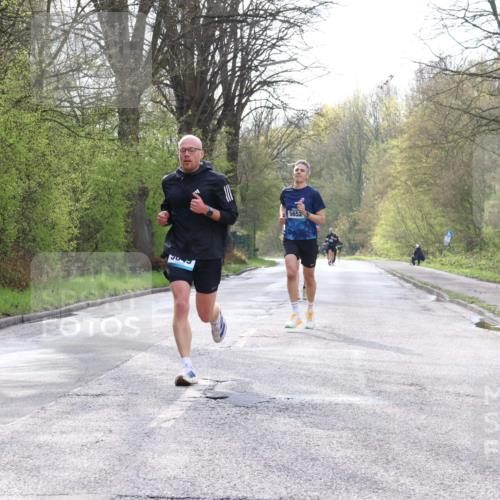 12.04.2026 - 45. Internationalen Wilhelmsburger Insellauf Yannick Fuchs http://msf.ph/oto/9476478 12.04.2026 10:10:43 Laufen 4148, 5652 meine-sportfotos.de