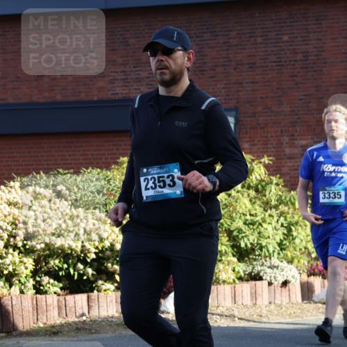 12.04.2026 - 45. Internationalen Wilhelmsburger Insellauf Yannick Fuchs http://msf.ph/oto/9476479 12.04.2026 09:03:25 Laufen 2353, 3335 meine-sportfotos.de