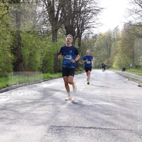 12.04.2026 - 45. Internationalen Wilhelmsburger Insellauf Yannick Fuchs http://msf.ph/oto/9476501 12.04.2026 10:10:44 Laufen 5652, 2789 meine-sportfotos.de