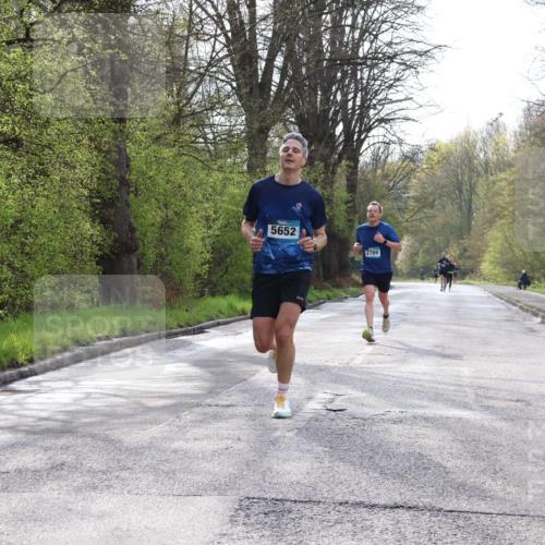12.04.2026 - 45. Internationalen Wilhelmsburger Insellauf Yannick Fuchs http://msf.ph/oto/9476507 12.04.2026 10:10:45 Laufen 5652, 2789 meine-sportfotos.de