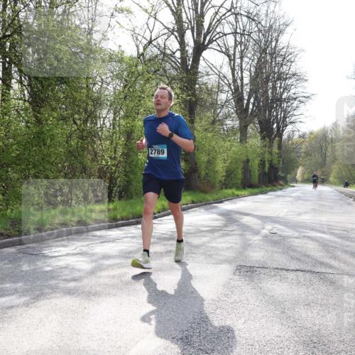 12.04.2026 - 45. Internationalen Wilhelmsburger Insellauf Yannick Fuchs http://msf.ph/oto/9476553 12.04.2026 10:10:48 Laufen 2789 meine-sportfotos.de