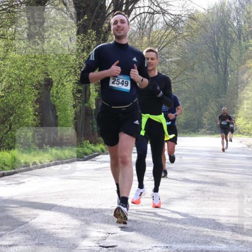 12.04.2026 - 45. Internationalen Wilhelmsburger Insellauf Yannick Fuchs http://msf.ph/oto/9476585 12.04.2026 10:10:59 Laufen 2549, 4162 meine-sportfotos.de