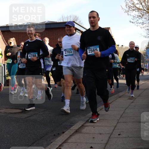 12.04.2026 - 45. Internationalen Wilhelmsburger Insellauf Yannick Fuchs http://msf.ph/oto/9476618 12.04.2026 09:03:42 Laufen 29, 5616, 2320, 2428, 4788, 20, 40, 2703, 2565, 3382, 3714, 88 meine-sportfotos.de