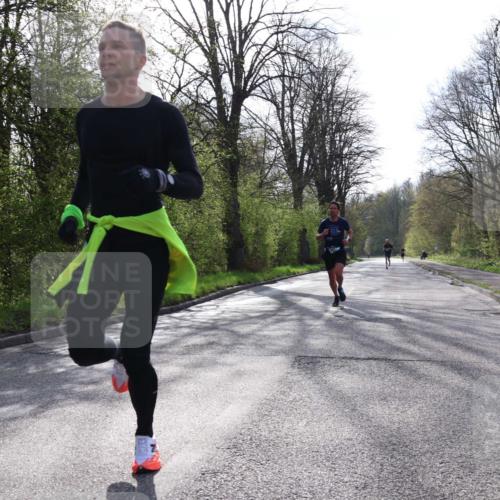 12.04.2026 - 45. Internationalen Wilhelmsburger Insellauf Yannick Fuchs http://msf.ph/oto/9476620 12.04.2026 10:11:02 Laufen  meine-sportfotos.de
