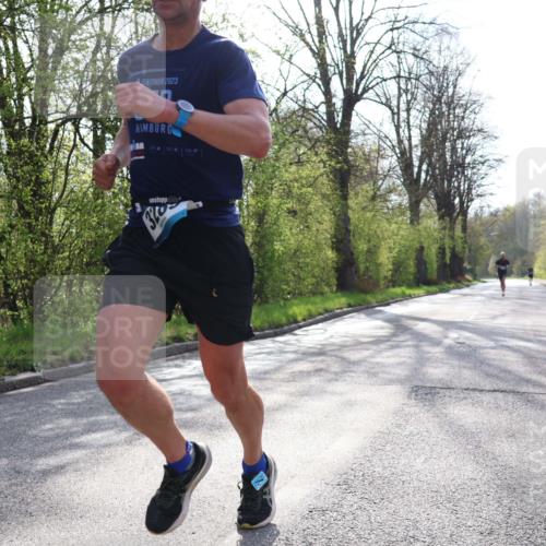 12.04.2026 - 45. Internationalen Wilhelmsburger Insellauf Yannick Fuchs http://msf.ph/oto/9476648 12.04.2026 10:11:04 Laufen 2023, 320 meine-sportfotos.de