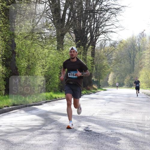 12.04.2026 - 45. Internationalen Wilhelmsburger Insellauf Yannick Fuchs http://msf.ph/oto/9476685 12.04.2026 10:11:09 Laufen 4162 meine-sportfotos.de