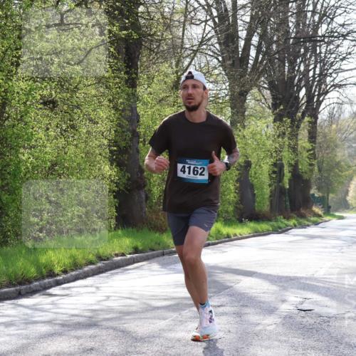 12.04.2026 - 45. Internationalen Wilhelmsburger Insellauf Yannick Fuchs http://msf.ph/oto/9476699 12.04.2026 10:11:10 Laufen 4162 meine-sportfotos.de