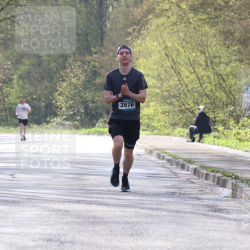 12.04.2026 - 45. Internationalen Wilhelmsburger Insellauf Yannick Fuchs http://msf.ph/oto/9476724 12.04.2026 10:11:12 Laufen 3976, 22 meine-sportfotos.de