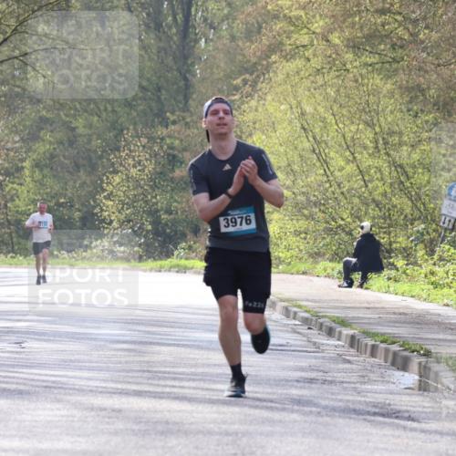 12.04.2026 - 45. Internationalen Wilhelmsburger Insellauf Yannick Fuchs http://msf.ph/oto/9476739 12.04.2026 10:11:13 Laufen 3976, 41, 226 meine-sportfotos.de