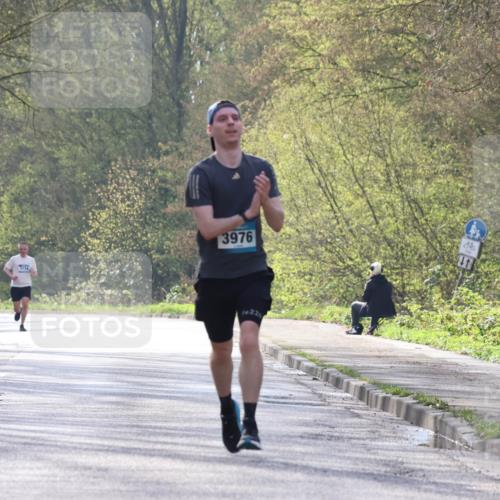 12.04.2026 - 45. Internationalen Wilhelmsburger Insellauf Yannick Fuchs http://msf.ph/oto/9476743 12.04.2026 10:11:13 Laufen 3134, 3976 meine-sportfotos.de